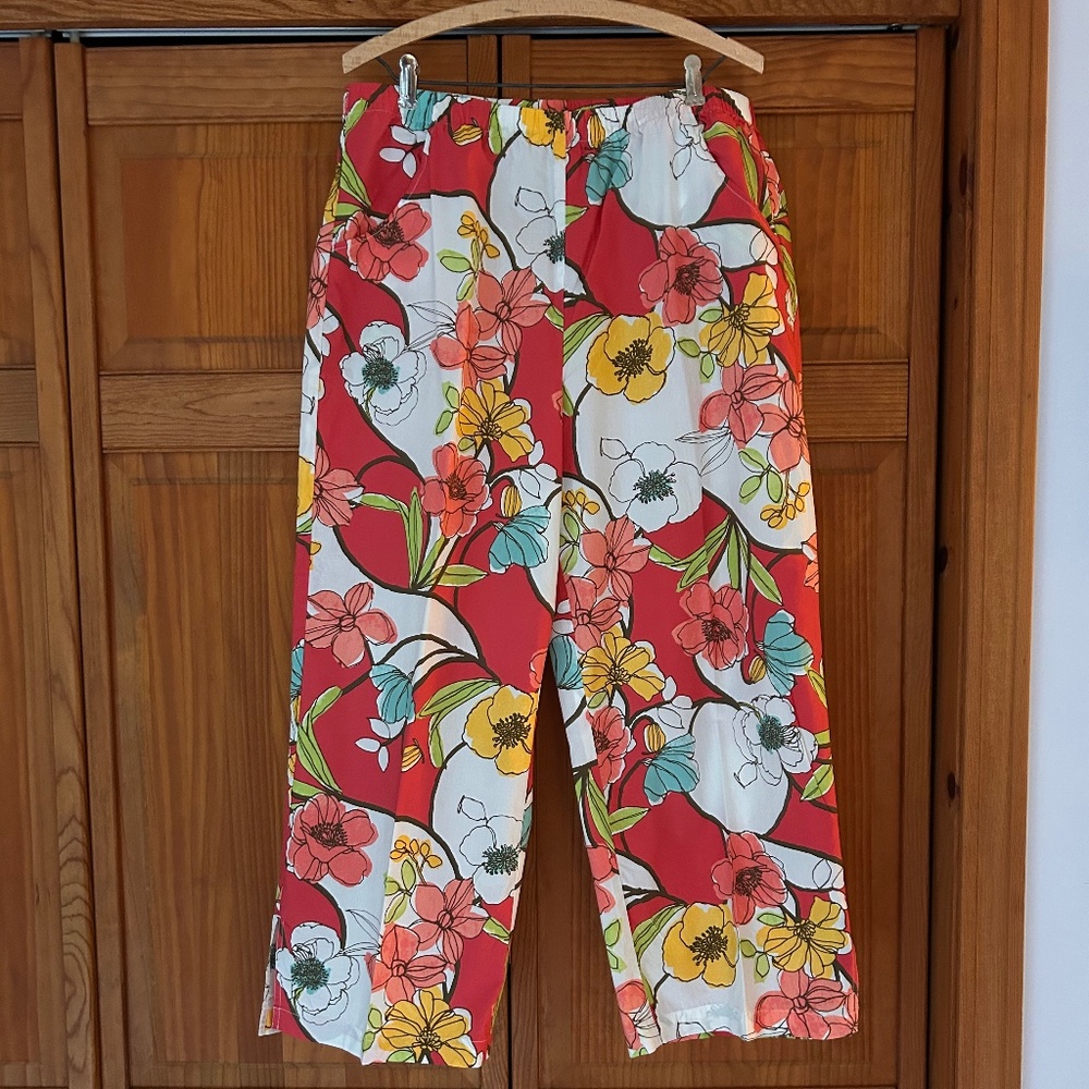 Habitat Bold Floral Resort Crop Pant size L 14